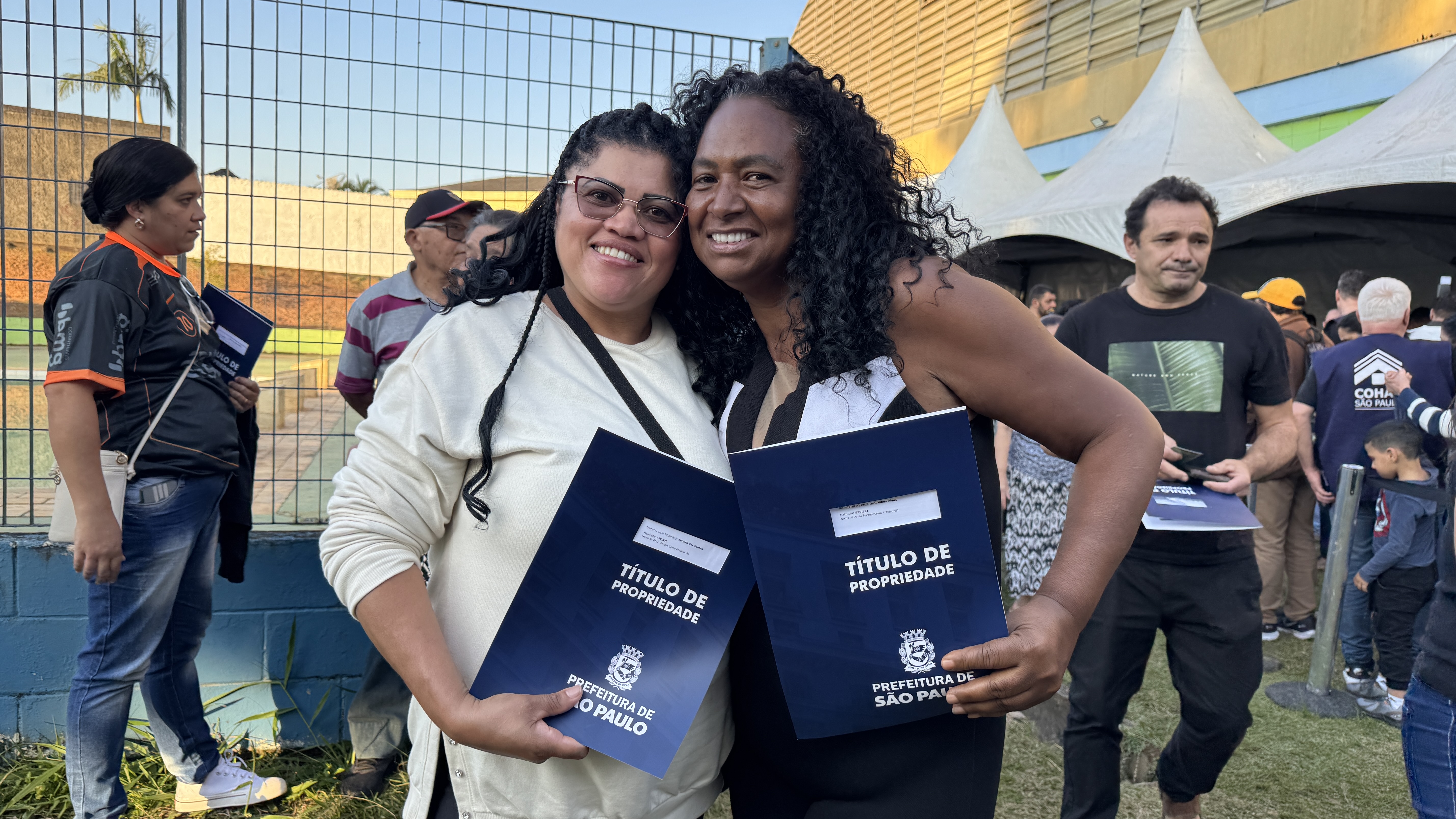 Zona Sul recebe uma das maiores entregas do Escritura na Mão com 3.700 famílias beneficiadas