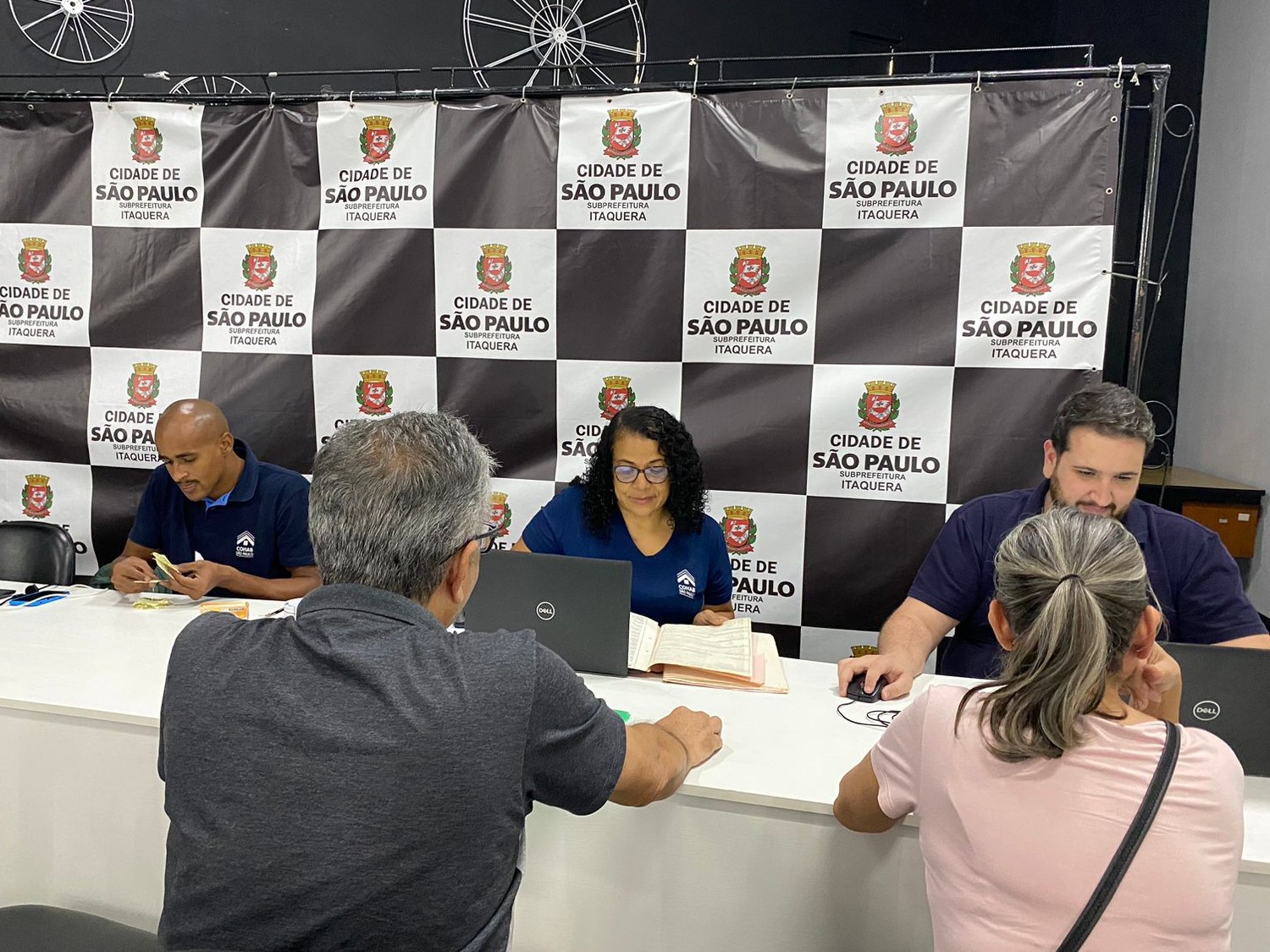 Escritura na Mão: 72 mutuários são atendidos na Subprefeitura de Itaquera